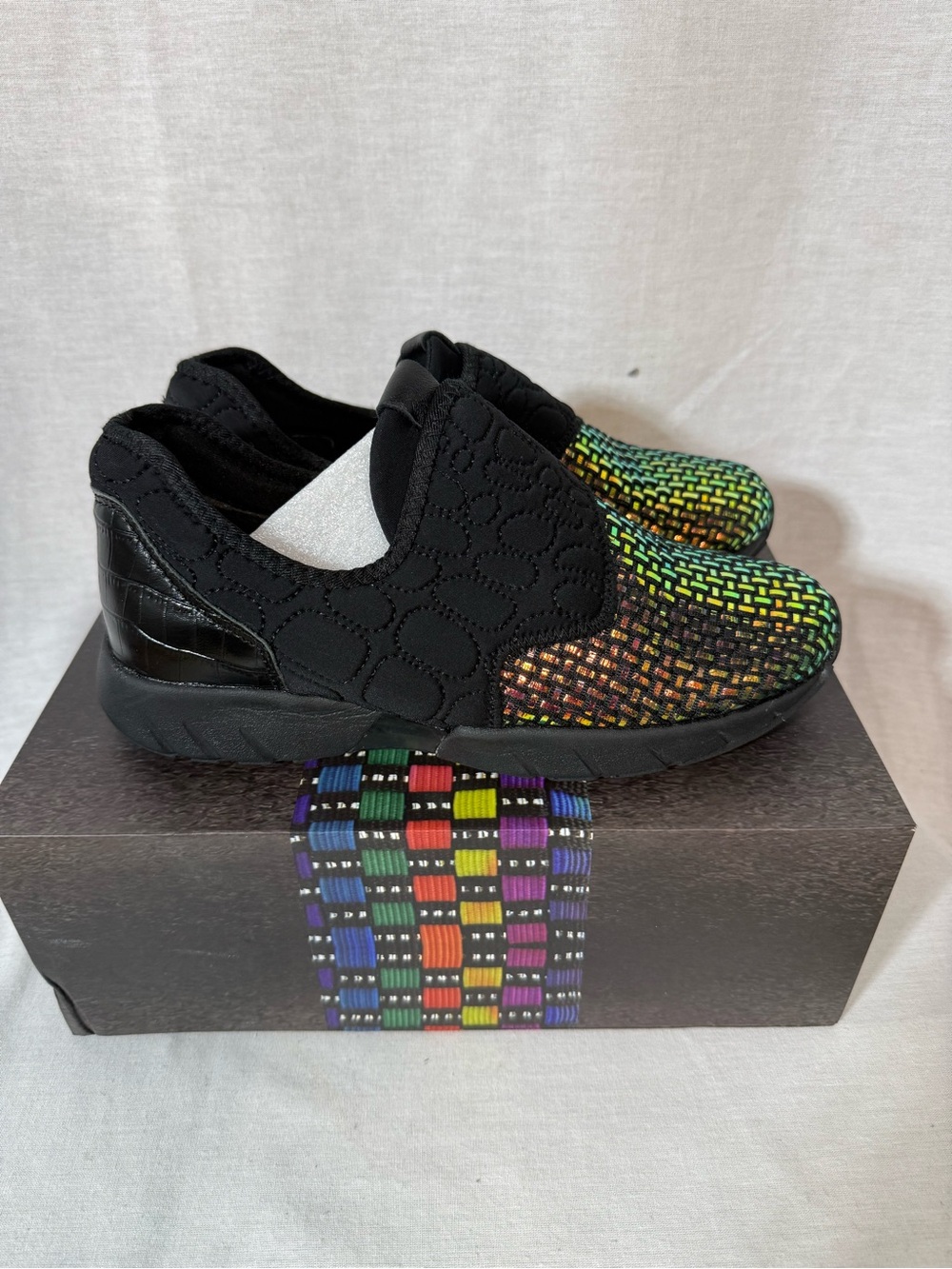 Bernie Mev. Black Slip-On Sneakers with Multicolor Woven Toe Size 7
